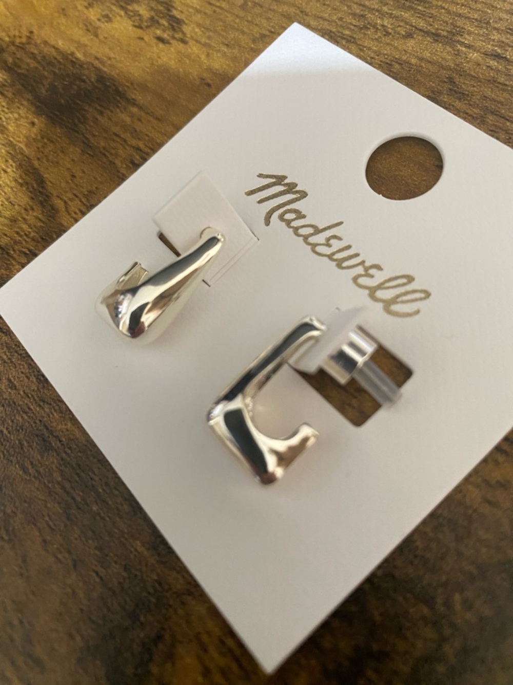 NWT MADEWELL Sculpted Teardrop Small Hoop Earrings - Picture 4 of 6